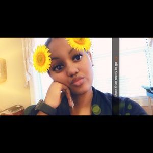 Meet your Posher, Dolores